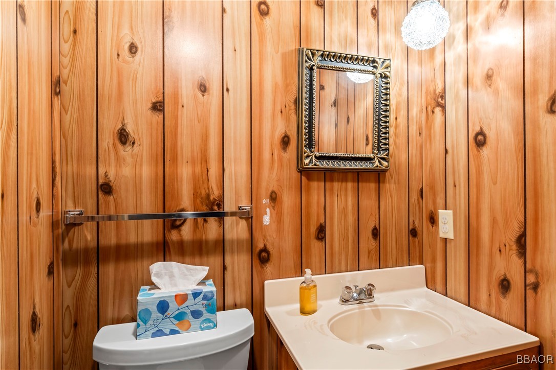 27622 West Shore Road Property Photo 40