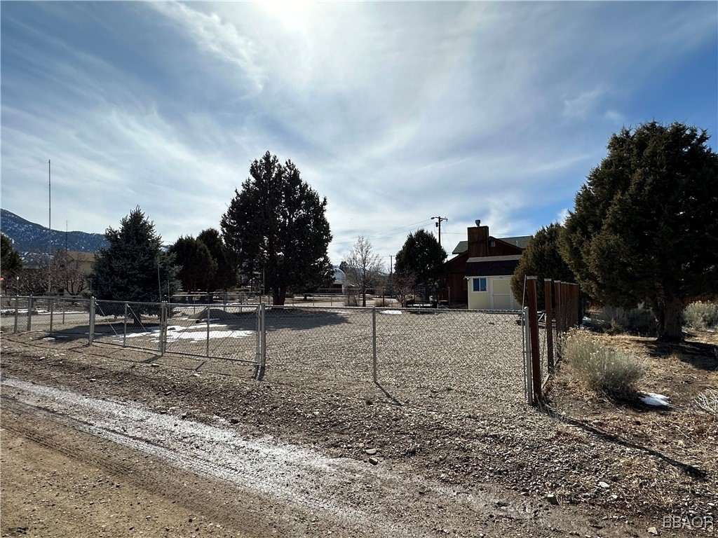 849 Hemlock Lane Property Photo 8