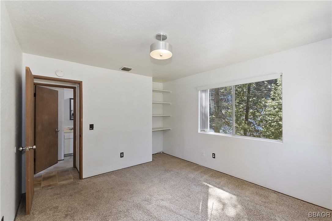 1019 Jungfrau Drive Property Photo 33