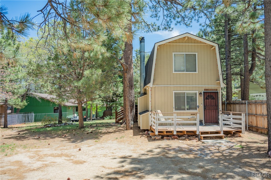 395 Los Angeles Avenue Property Photo 22