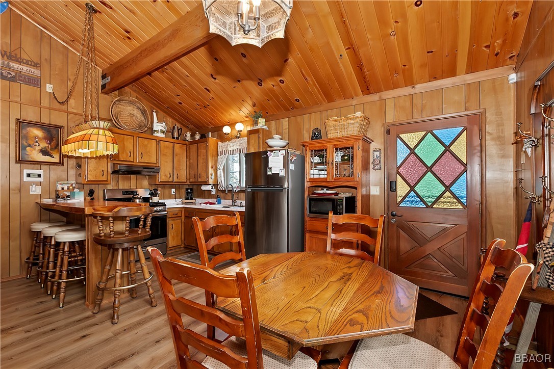 43517 Ridge Crest Drive Property Photo 6