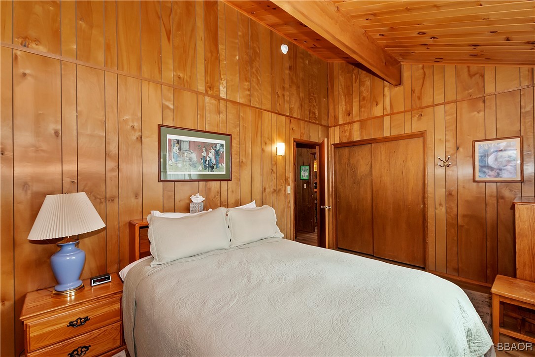 43517 Ridge Crest Drive Property Photo 10