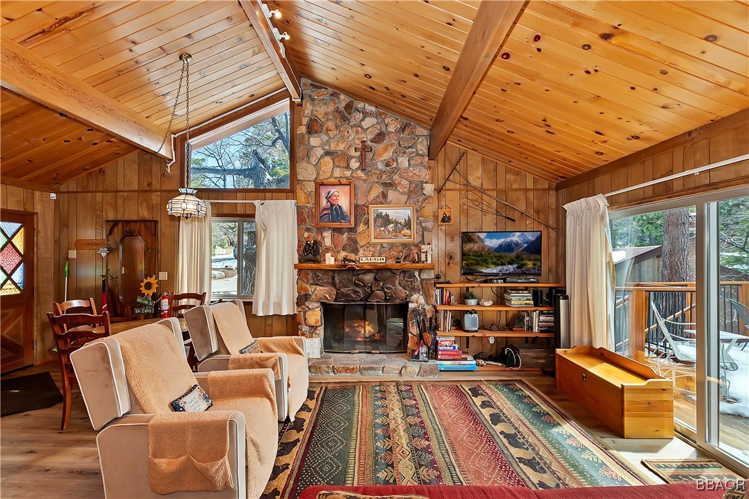 43517 Ridge Crest Drive Property Photo 17