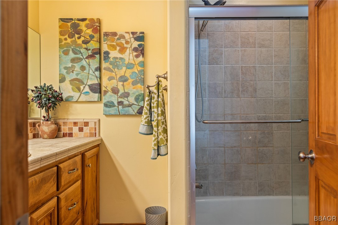 481 Violet Drive Property Photo 18