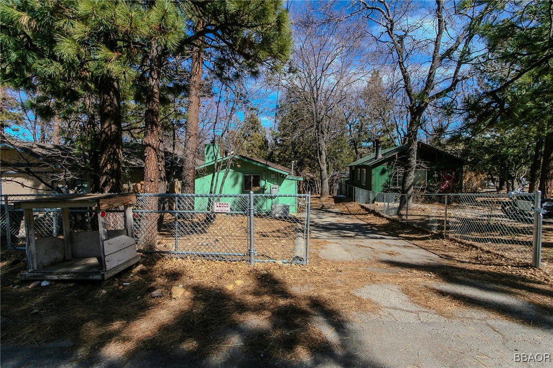 487 Imperial Avenue Property Photo 15
