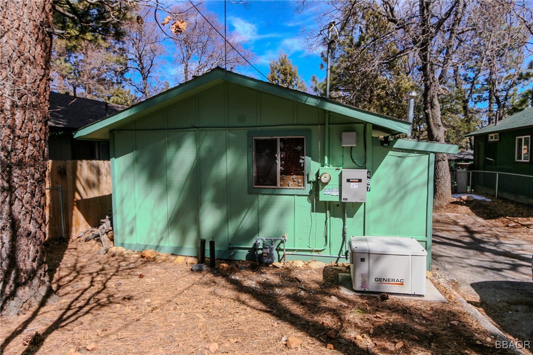 487 Imperial Avenue Property Photo 16
