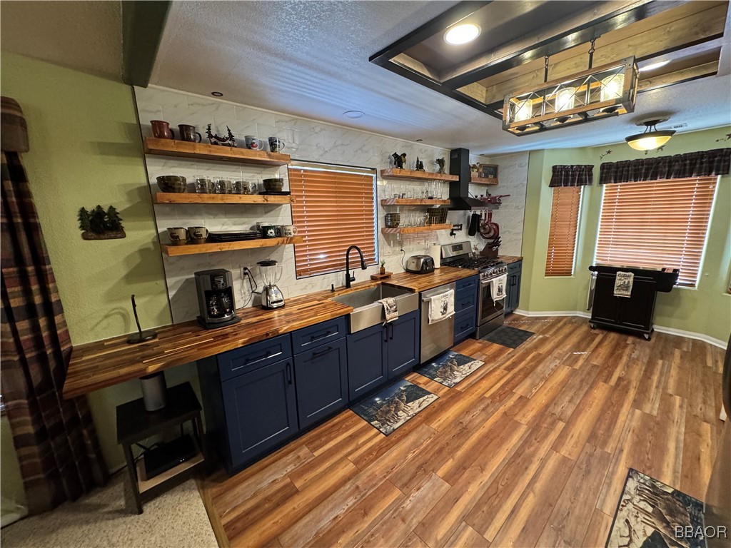 1036 East Fairway Boulevard Property Photo 13