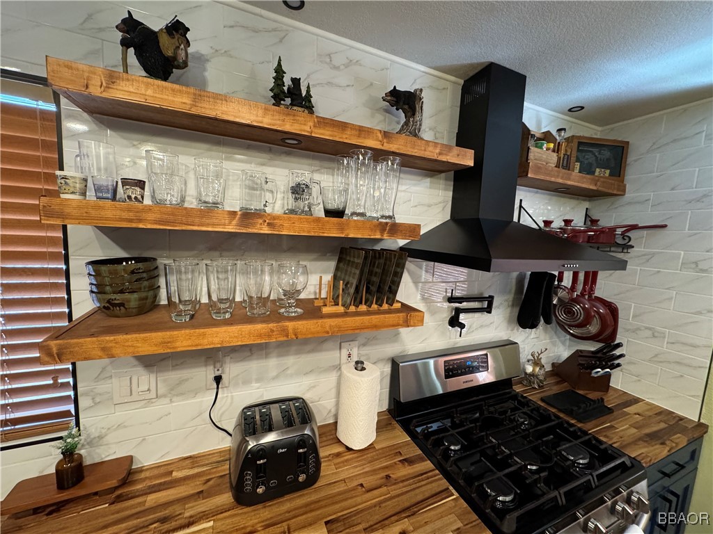 1036 East Fairway Boulevard Property Photo 16