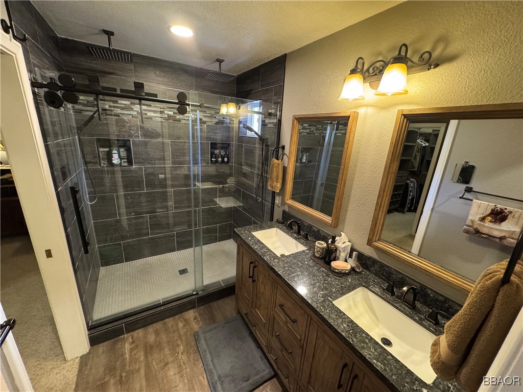 1036 East Fairway Boulevard Property Photo 24