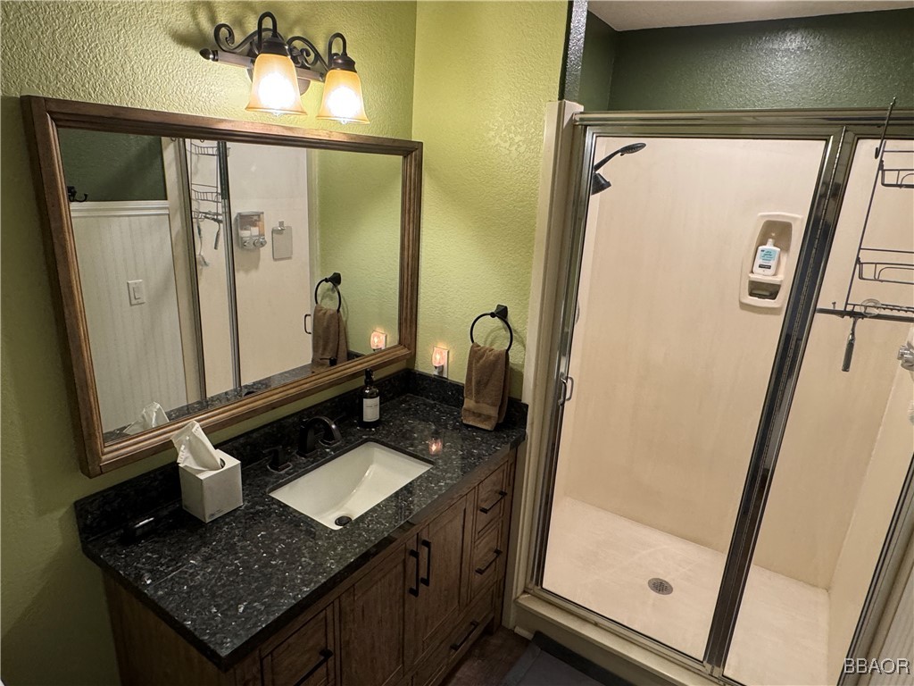 1036 East Fairway Boulevard Property Photo 30