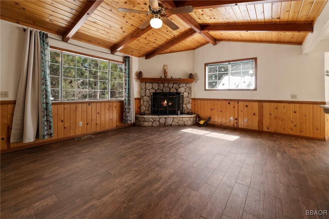 252 Riverside Avenue Property Photo 4