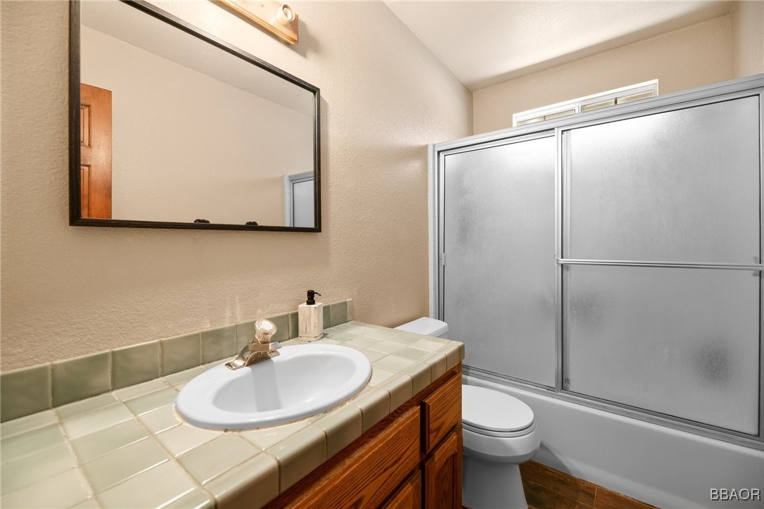 252 Riverside Avenue Property Photo 12
