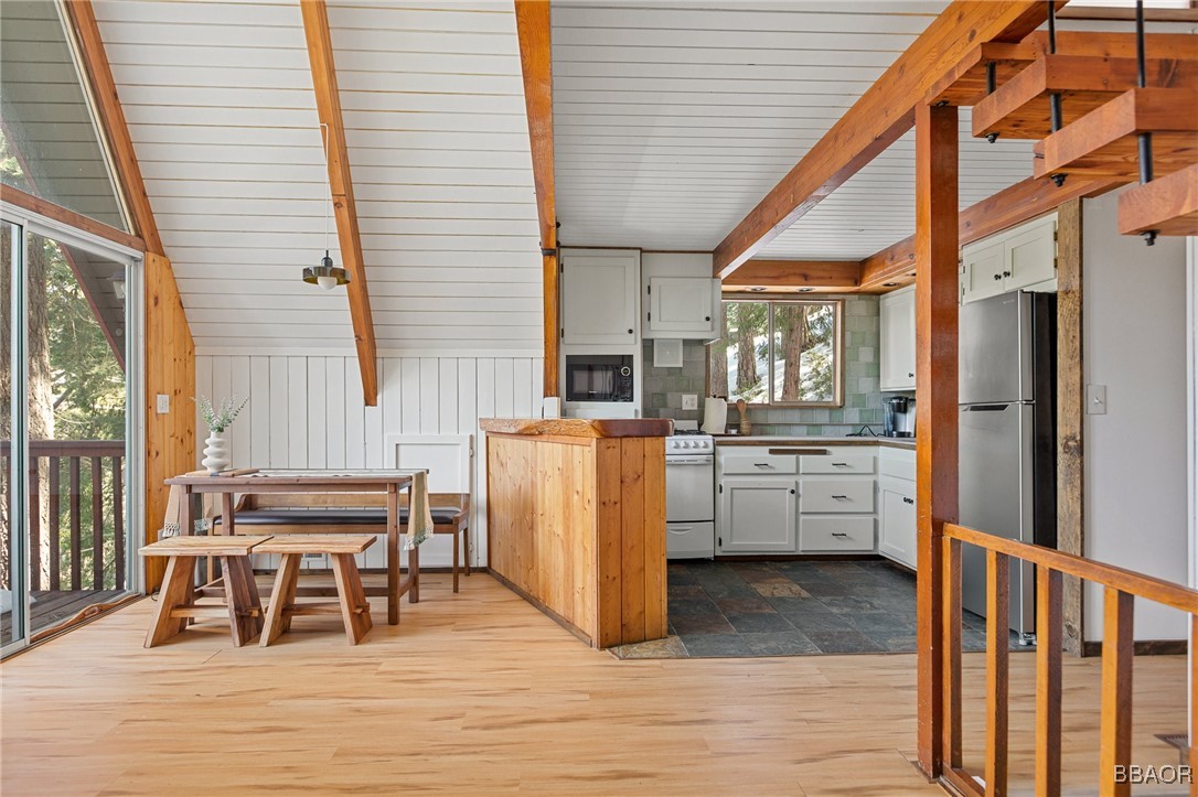 31661 Wagon Wheel Drive Property Photo 5
