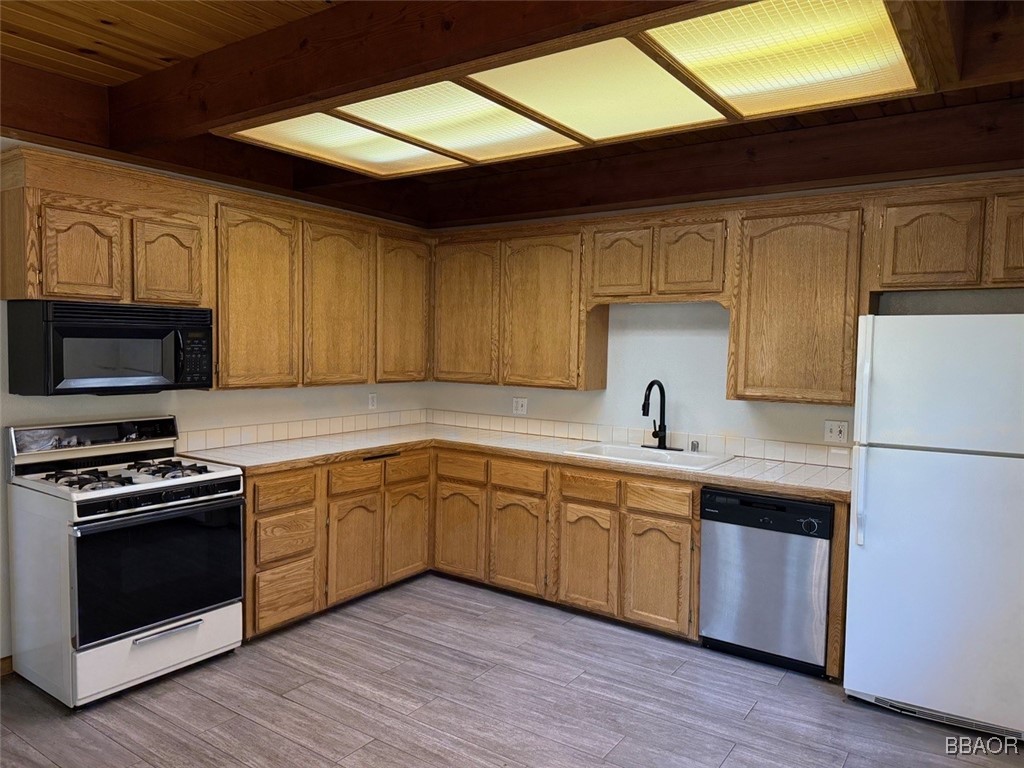 41815 Brownie Lane Property Photo 12