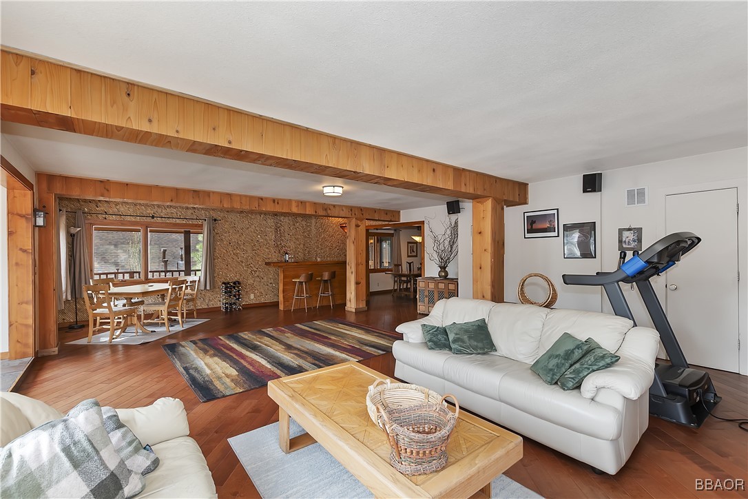 39128 North Shore Property Photo 10