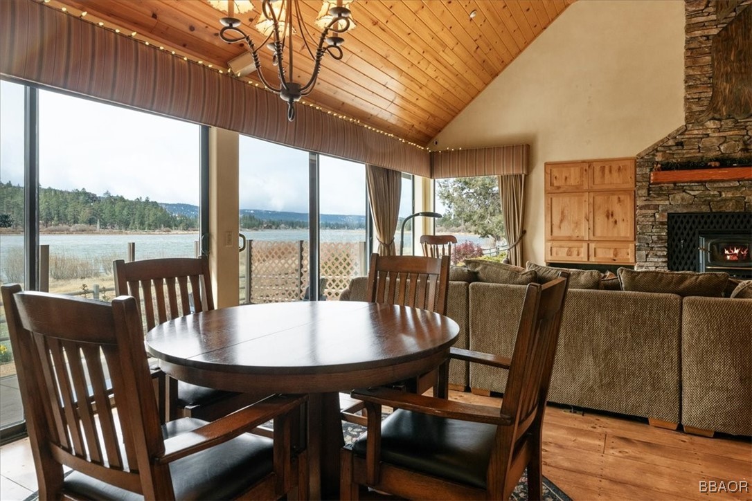 42443 Bear Loop Property Photo 4