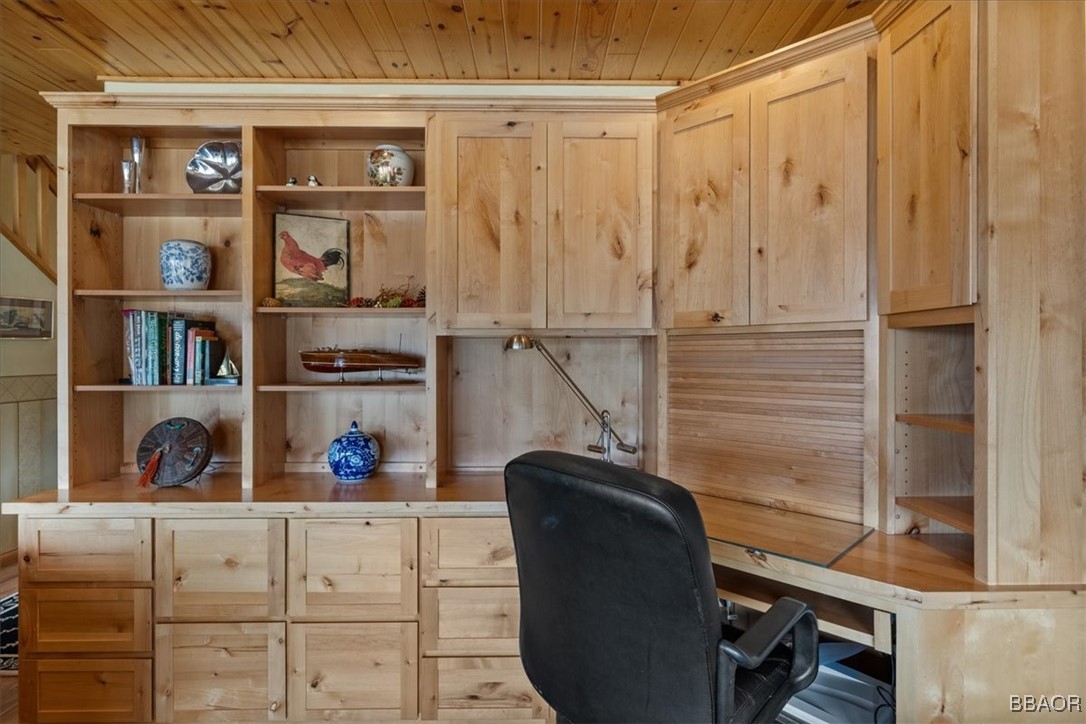 42443 Bear Loop Property Photo 6