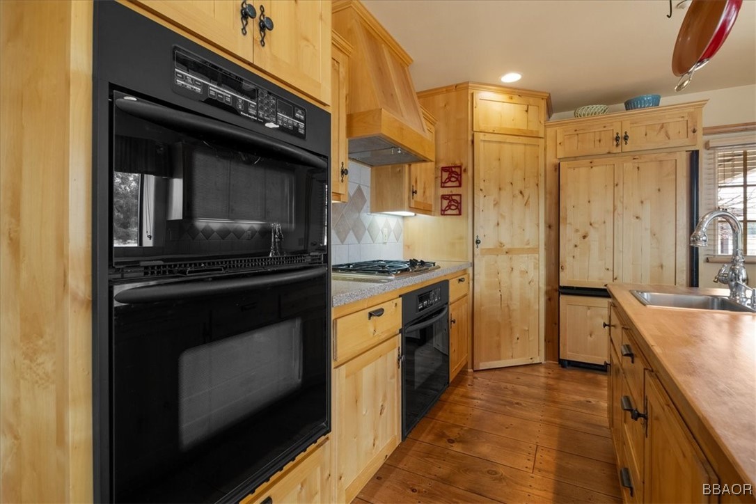 42443 Bear Loop Property Photo 11