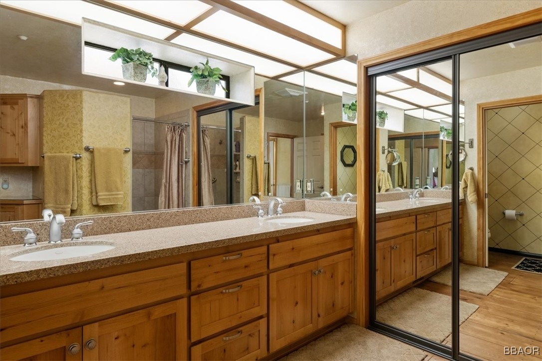 42443 Bear Loop Property Photo 16