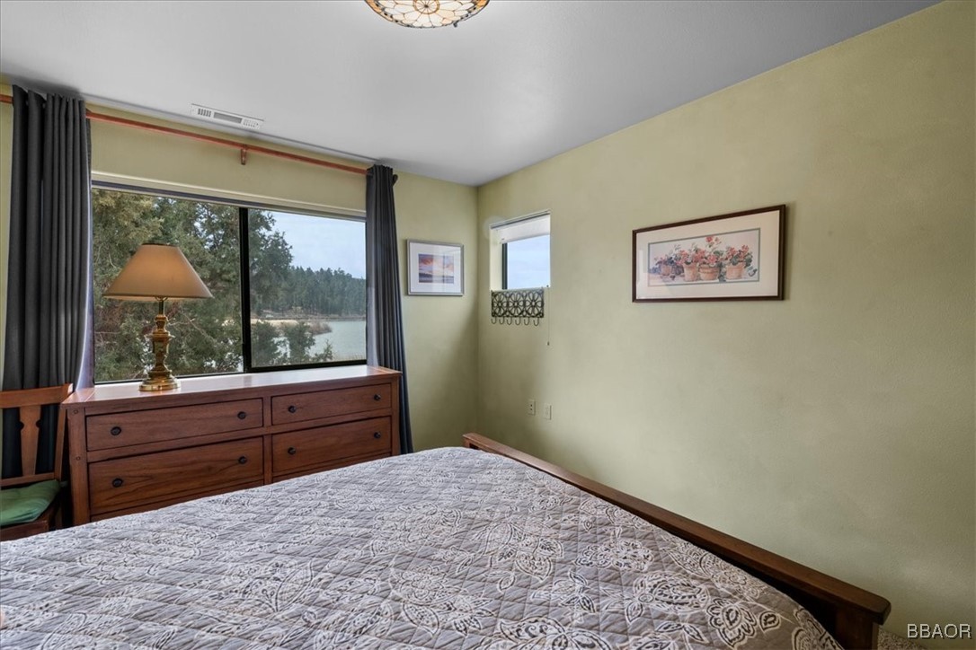 42443 Bear Loop Property Photo 19