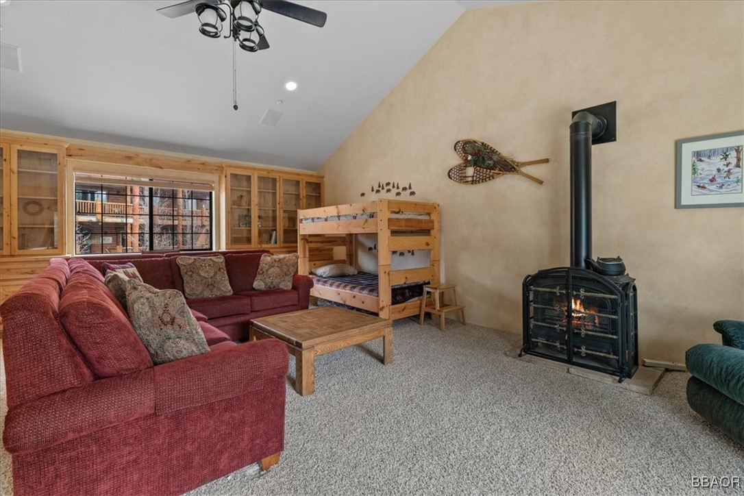 42443 Bear Loop Property Photo 25