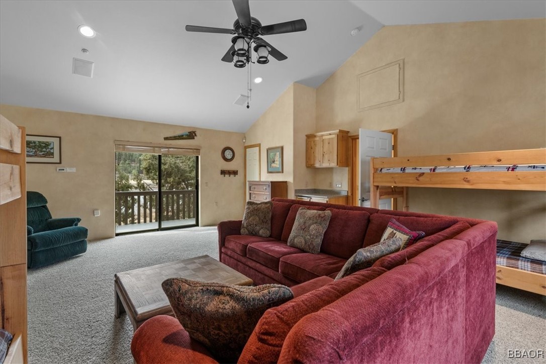 42443 Bear Loop Property Photo 27