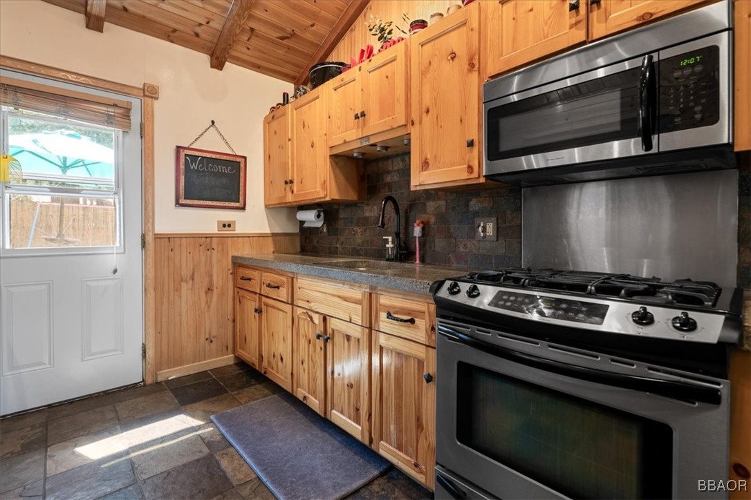 532 West Sherwood Boulevard Property Photo 11