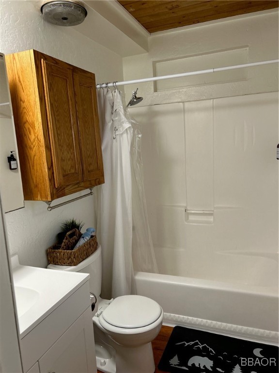 2057 3rd Lane Property Photo 8