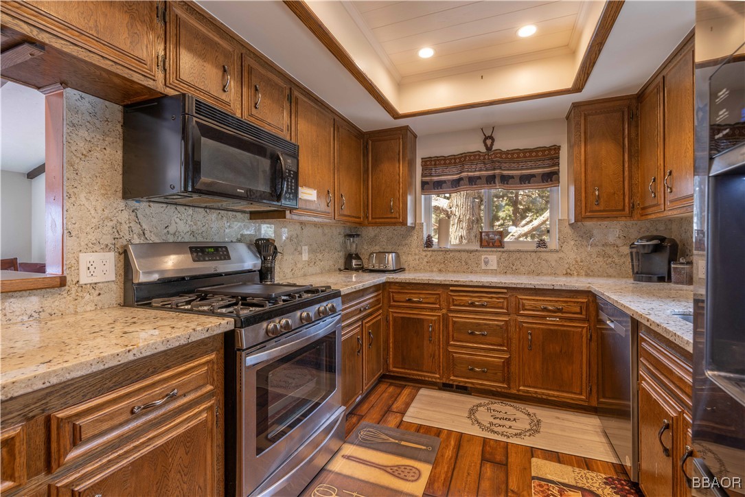 1159 Green Mountain Drive Property Photo 8