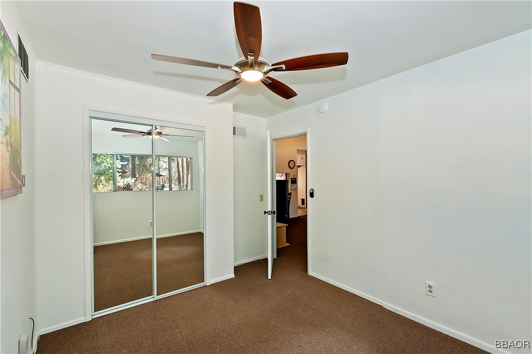 300 East Country Club Boulevard Property Photo 12
