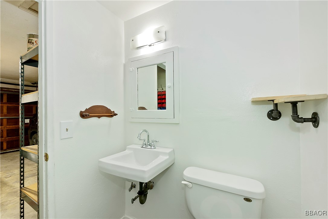 300 East Country Club Boulevard Property Photo 20