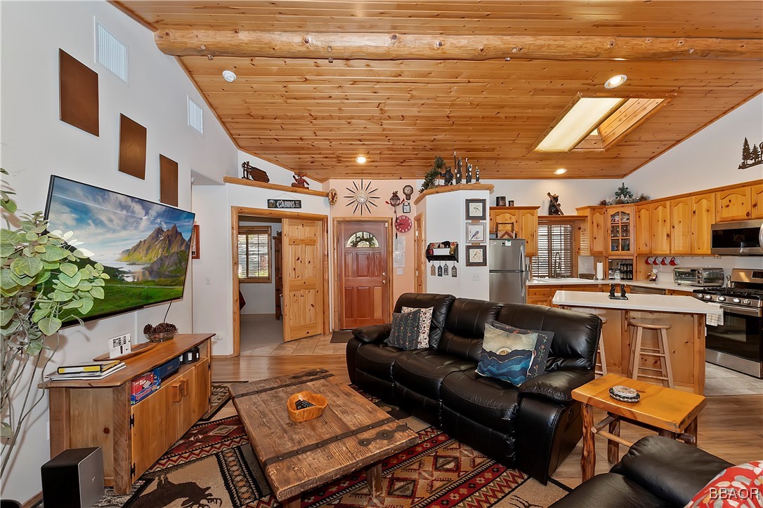 43259 Bow Canyon Road Property Photo 2