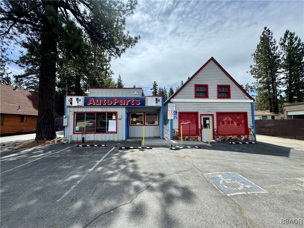 328 West Big Bear Boulevard Property Photo 1