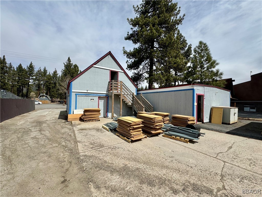 328 West Big Bear Boulevard Property Photo 4