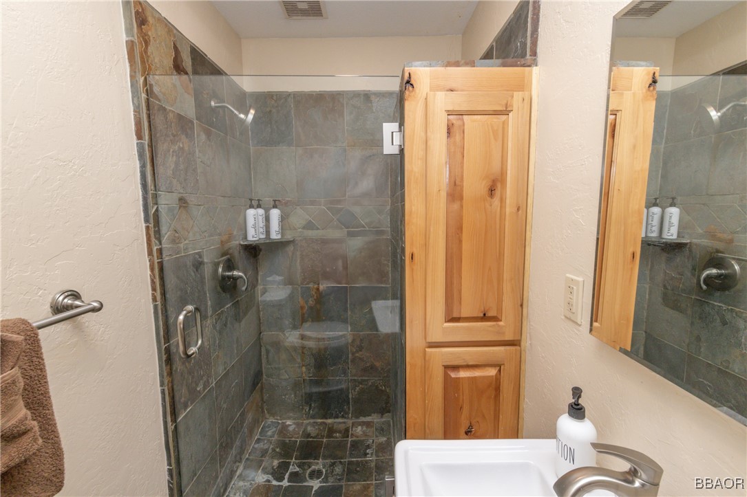 620 Villa Grove Avenue Property Photo 20