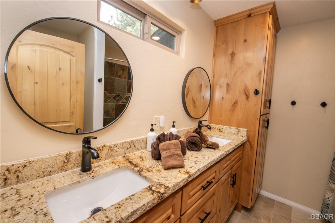 620 Villa Grove Avenue Property Photo 24