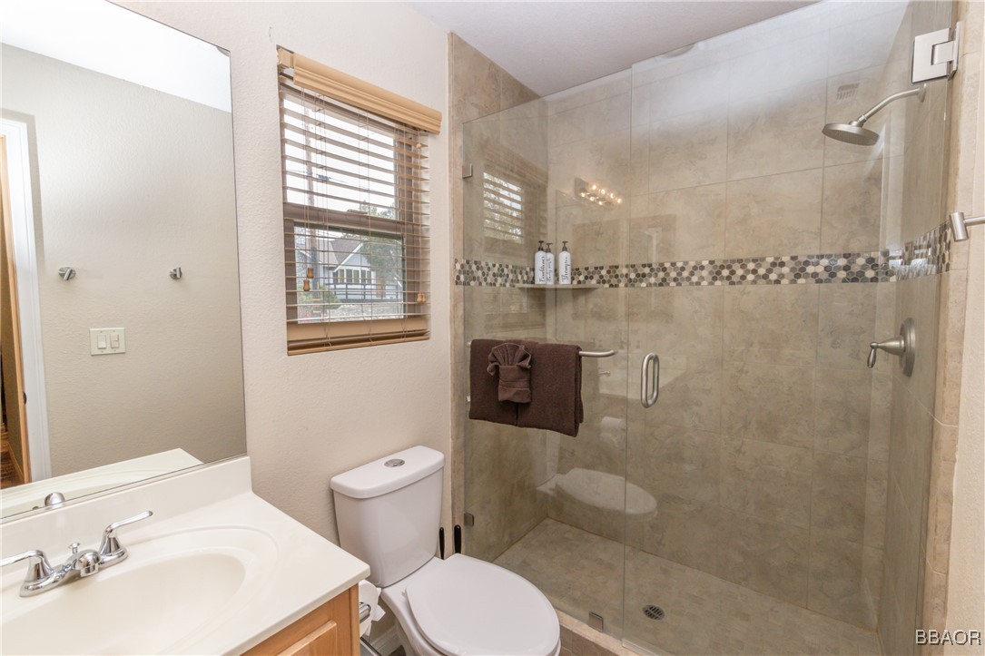 620 Villa Grove Avenue Property Photo 37
