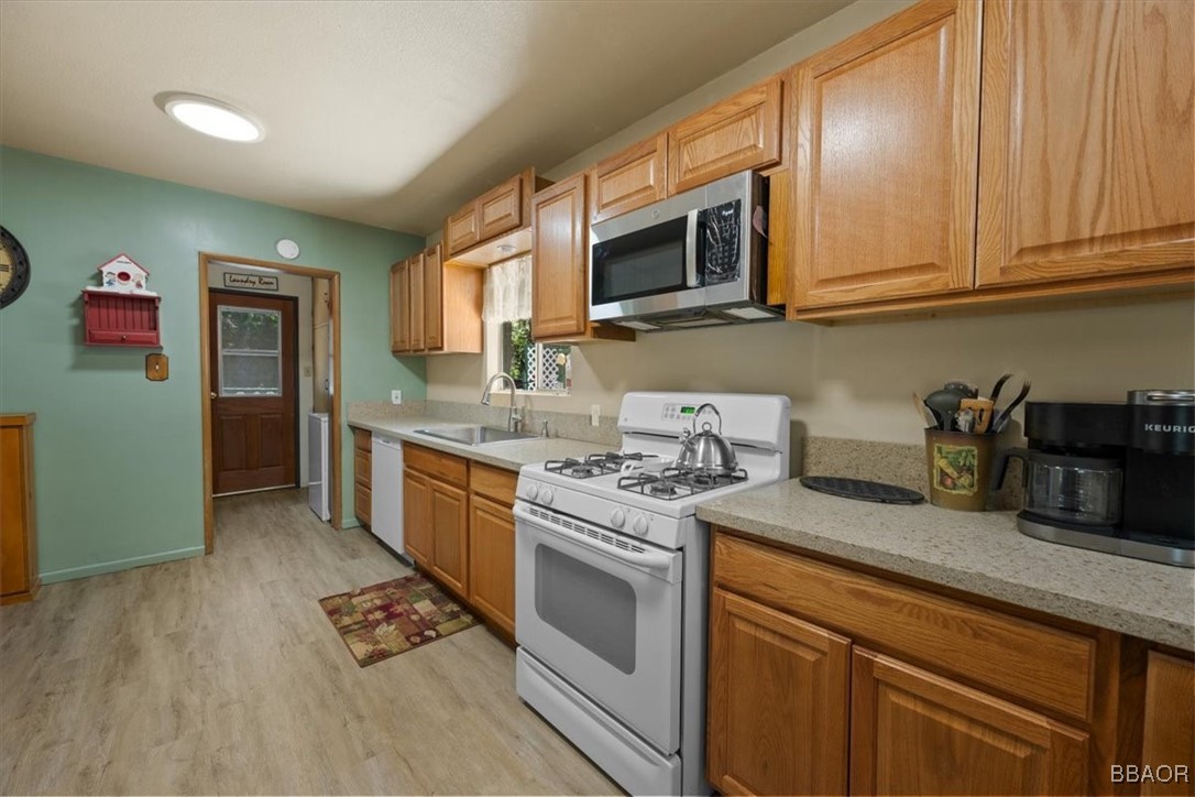 43535 Shasta Place Property Photo 6