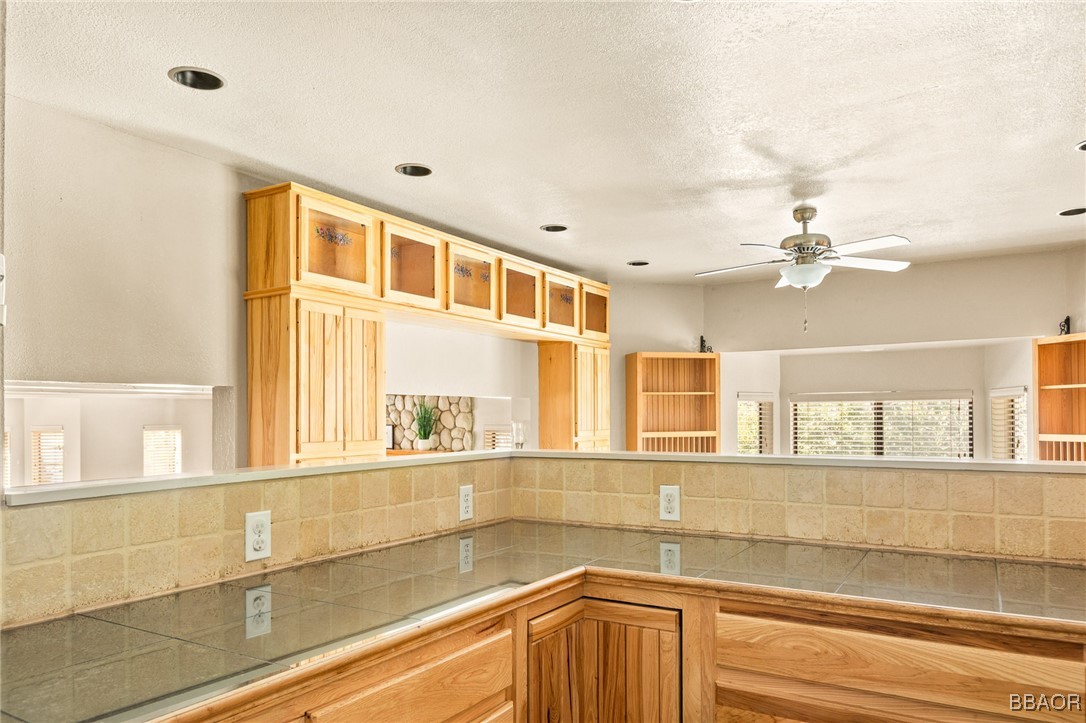 27596 North Bay Road Property Photo 13