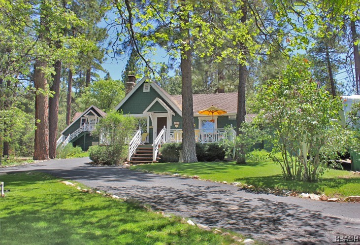 41191 Pennsylvania Avenue Property Photo 2