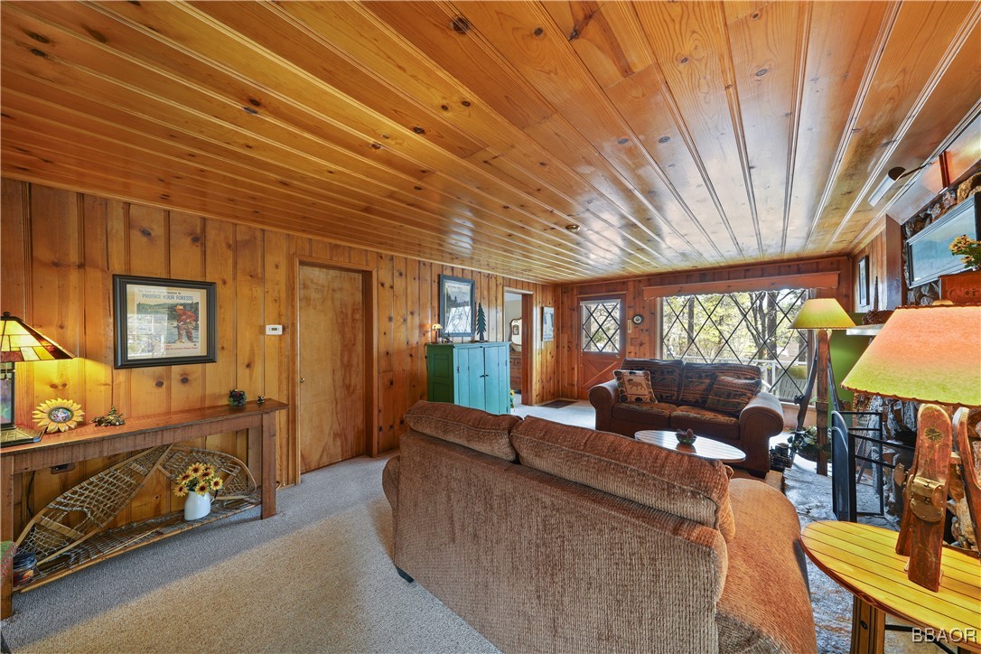 41191 Pennsylvania Avenue Property Photo 17