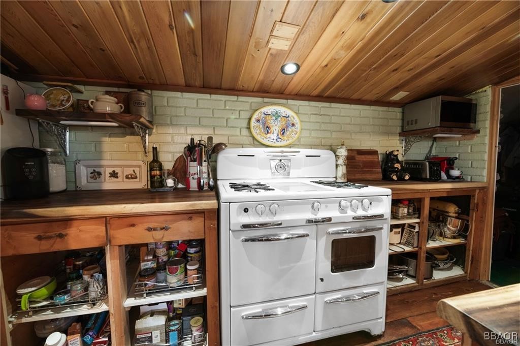 107 Metcalf Tract Property Photo 13