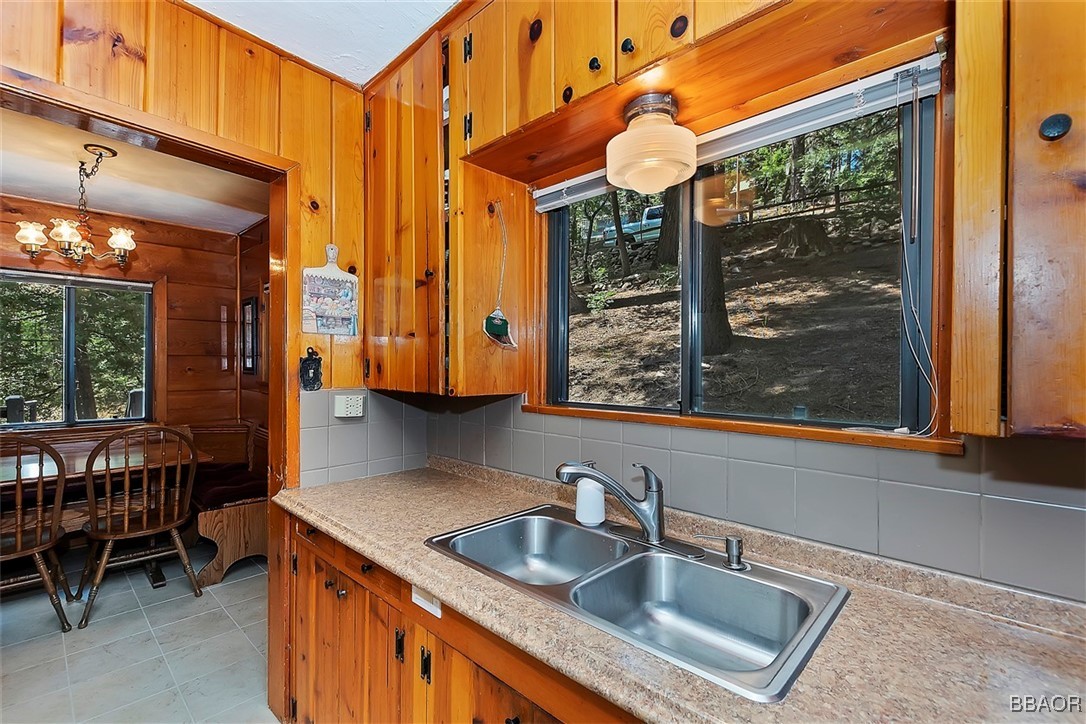 26293 State Highway 189 Property Photo 11