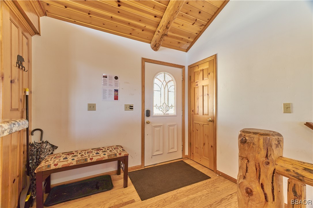 43669 Wolf Road Property Photo 6
