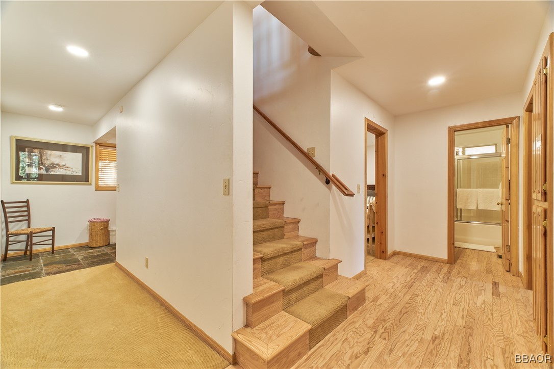 43669 Wolf Road Property Photo 21