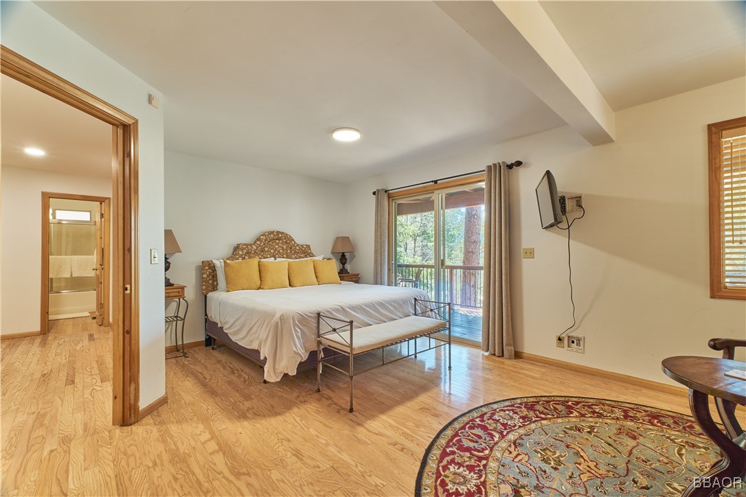 43669 Wolf Road Property Photo 24