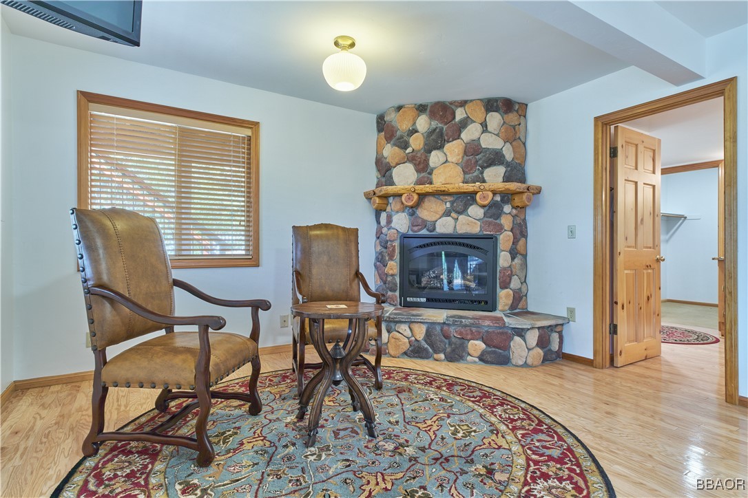 43669 Wolf Road Property Photo 25