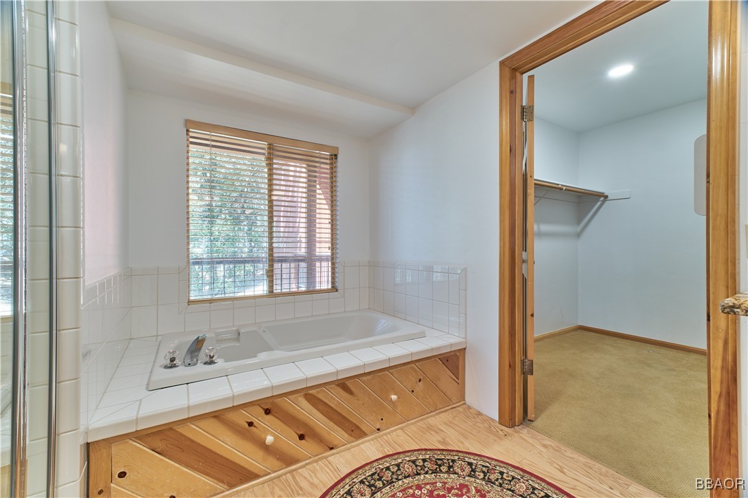 43669 Wolf Road Property Photo 29