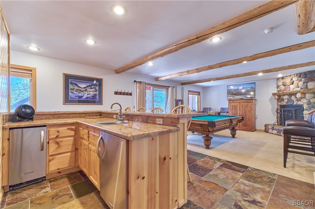 43669 Wolf Road Property Photo 37
