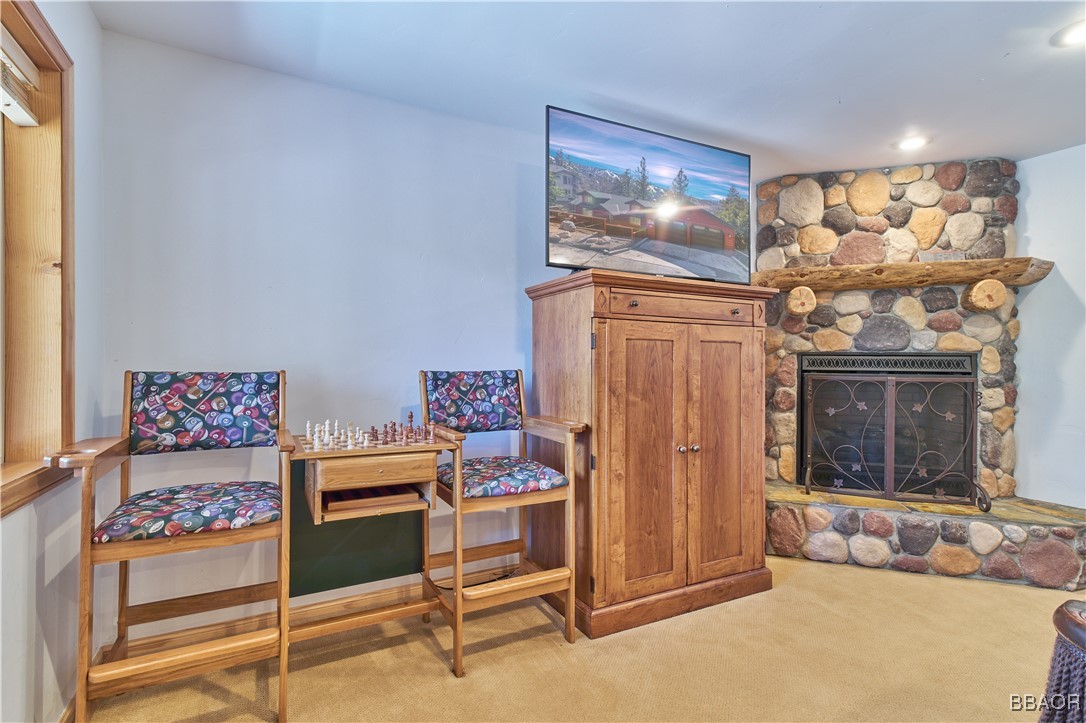 43669 Wolf Road Property Photo 38